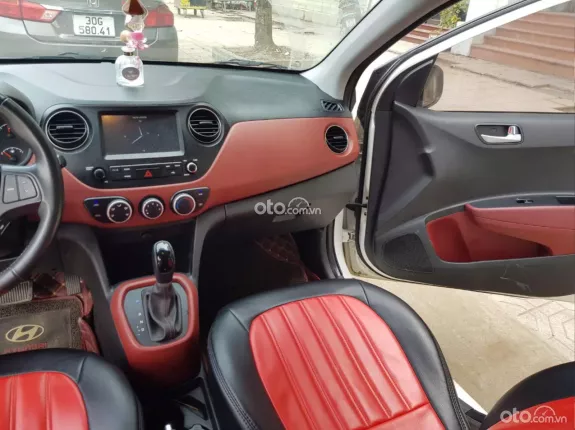 Hyundai Grand i10 2020 - Xe màu trắng đủ hồ sơ sang tên