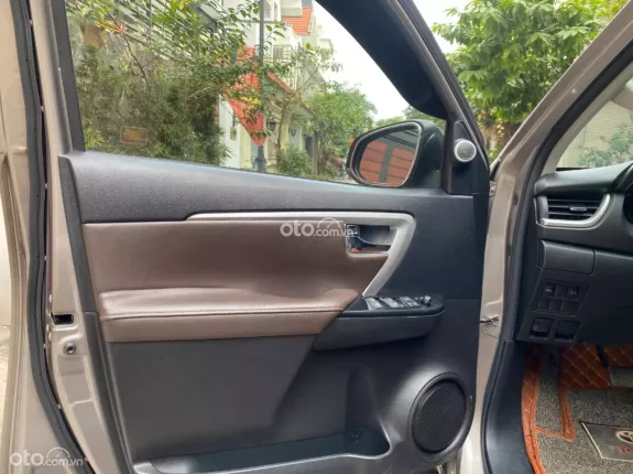 Toyota Fortuner 2.7 V 4X2 AT 2019 - Odo 8000