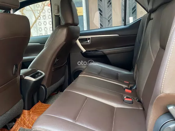 Toyota Fortuner 2.7 V 4X2 AT 2019 - Odo 8000