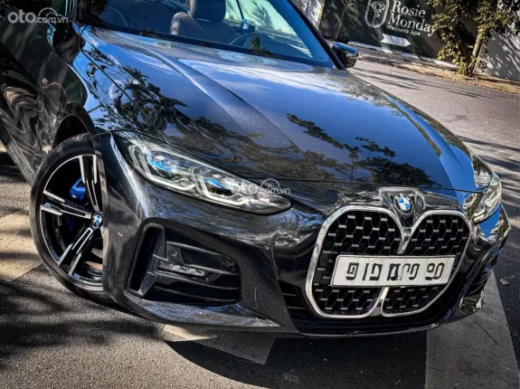 BMW 430i Convertible 2023 - Xe màu đen nội thất nâu