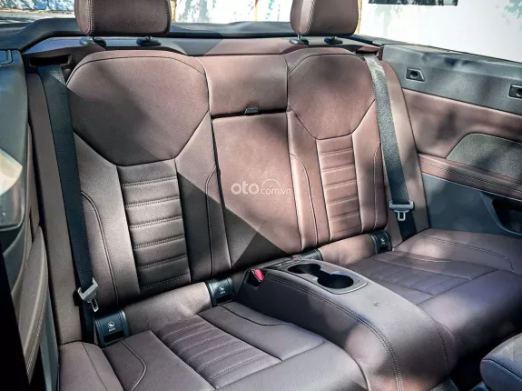 BMW 430i Convertible 2023 - Xe màu đen nội thất nâu