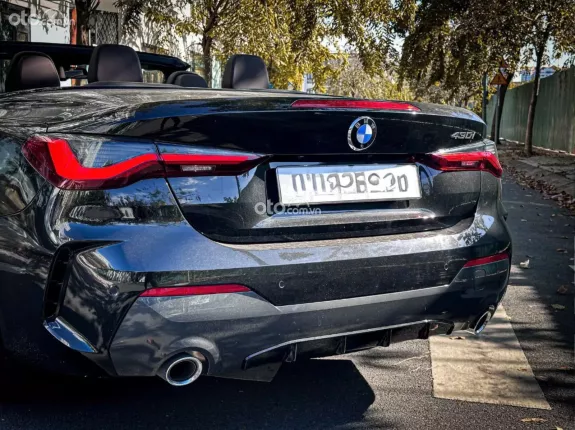 BMW 430i Convertible 2023 - Xe màu đen nội thất nâu