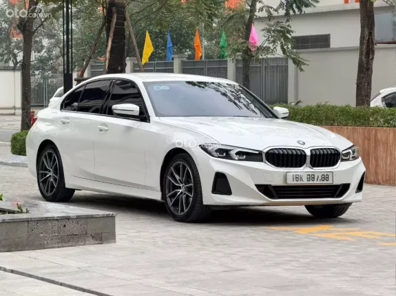 BMW 320i Sport Line 2024 - Xe cực đẹp, màu trắng nội thất đen