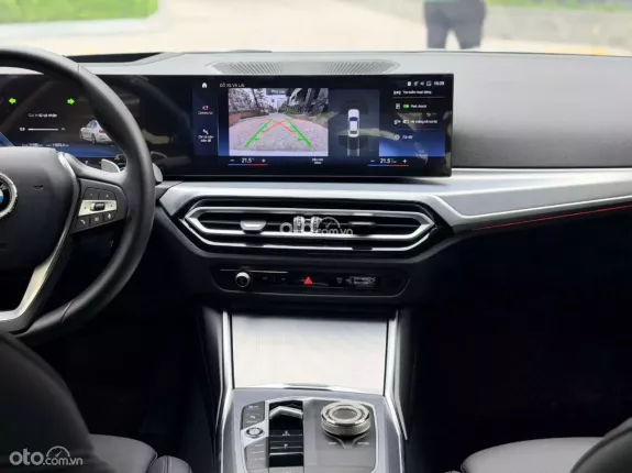 BMW 320i Sport Line 2024 - Xe cực đẹp, màu trắng nội thất đen