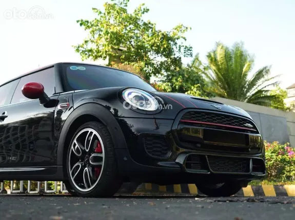 Mini Cooper John  Works 2020 - Xe màu đen nội thất phối đỏ cực thể thao