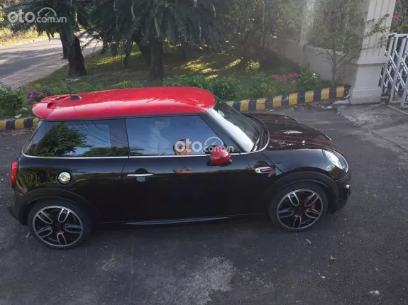 Mini Cooper John  Works 2020 - Xe màu đen nội thất phối đỏ cực thể thao