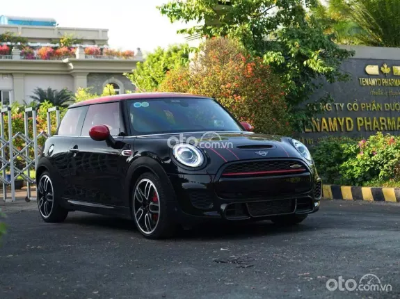 Mini Cooper John  Works 2020 - Xe màu đen nội thất phối đỏ cực thể thao