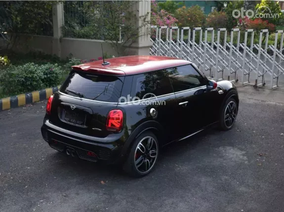 Mini Cooper John  Works 2020 - Xe màu đen nội thất phối đỏ cực thể thao