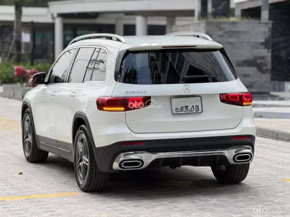 Mercedes-Benz GLB 200 4MATIC 2.0L 2022 - Xe đăng ký tháng 3/2024, bảo hành hãng định kỳ