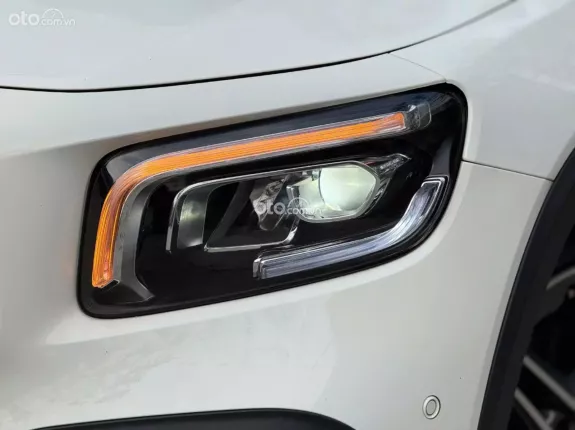 Mercedes-Benz GLB 200 4MATIC 2.0L 2022 - Xe đăng ký tháng 3/2024, bảo hành hãng định kỳ