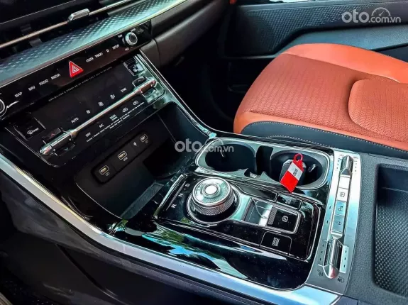 Kia Carnival 2.2D Signature 2024 - Máy dầu