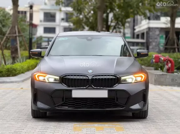 BMW 330i M Sport 2024 - BMW 330i M-Sport 2024