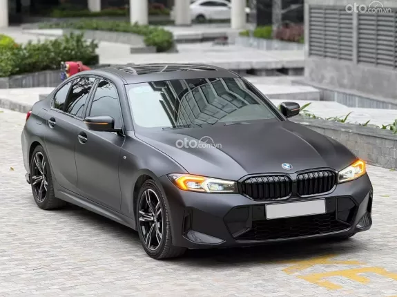 BMW 330i M Sport 2024 - BMW 330i M-Sport 2024