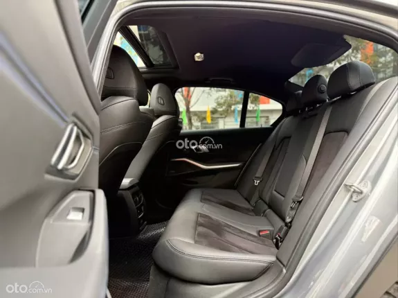 BMW 330i M Sport 2024 - BMW 330i M-Sport 2024