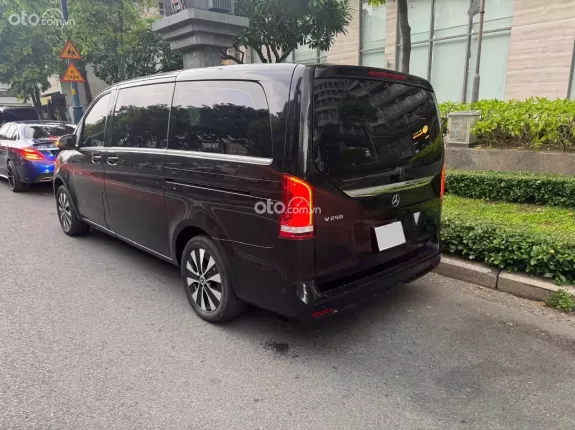 Mercedes-Benz V250 Luxury 2021 - V250 Luxury 2021