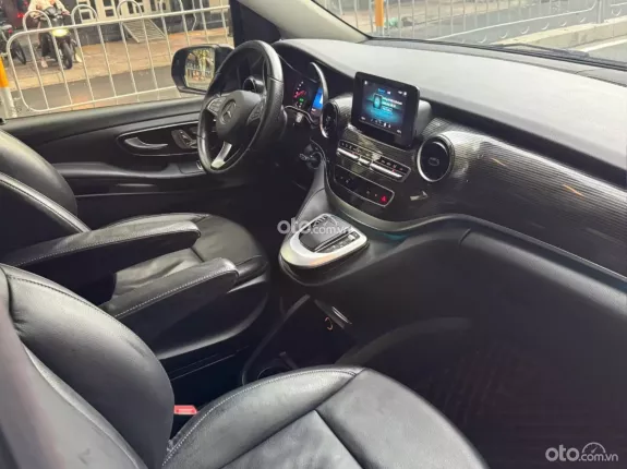 Mercedes-Benz V250 Luxury 2021 - V250 Luxury 2021