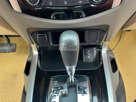 Nissan Navara EL A-IVI 4x2 AT 2020 - Navara EL 4x2 2020