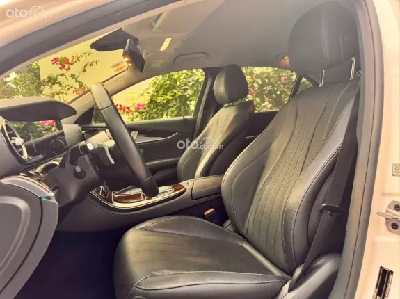 Mercedes-Benz E200 Exclusive 2021 - HÀNG BAO ĐẬU 70-90% (Ib Zalo tư vấn trực tiếp 24/7)