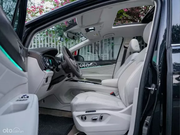 Volkswagen Viloran Luxury 2023 - Xe đăng ký 2024