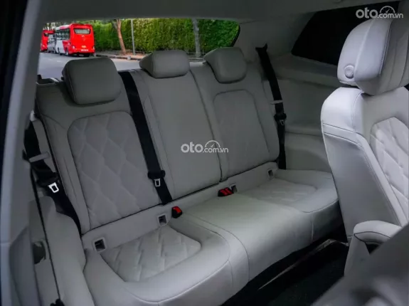 Volkswagen Viloran Luxury 2023 - Xe đăng ký 2024