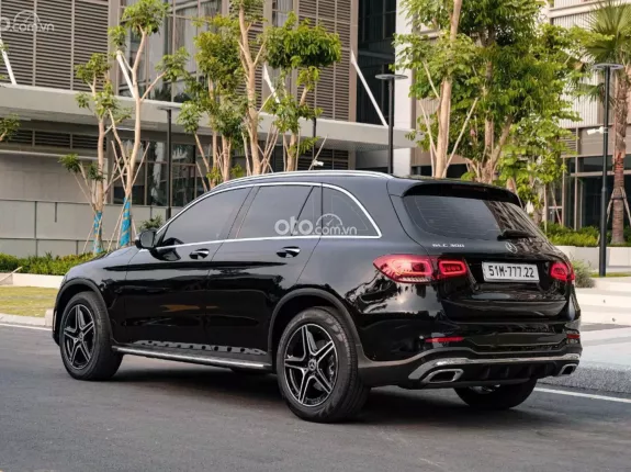 Mercedes-Benz GLC 300 4Matic V1 2022 - Xe 1 chủ, đi giữ gìn, nội thất màu đen