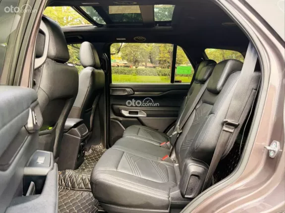 Ford Everest 2.0L ST5 6AT 2WD Titanium 2022 - XE 7 CHỖ GIA ĐÌNH_CHẤT XE ĐẸP_BẢO DƯỠNG HÃNG
