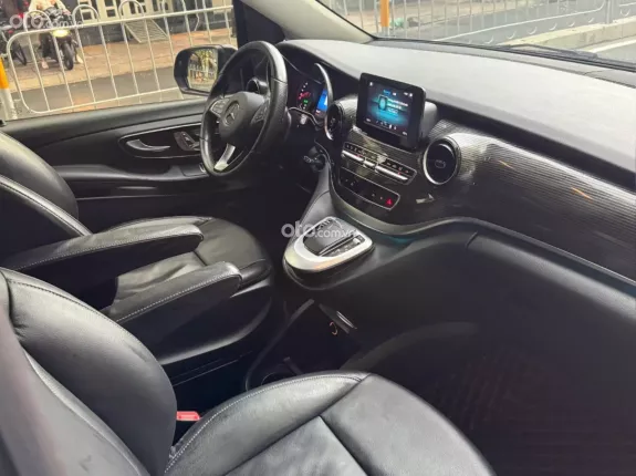 Mercedes-Benz V250 Luxury 2021 - V250 Luxury 2021