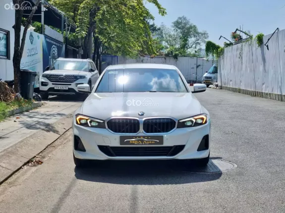 BMW 320i Sport Line 2025 - 6.000 km