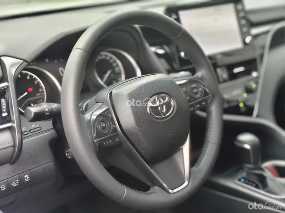 Toyota Camry 2.5Q 2022 - Chất