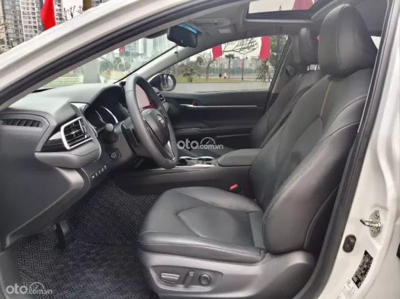 Toyota Camry 2.5Q 2022 - Chất