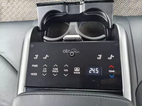 Toyota Camry 2.5Q 2022 - Chất