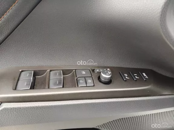 Toyota Camry 2.5Q 2022 - Chất