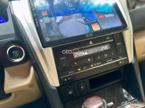 Toyota Camry 2.0E 2016 - Mới