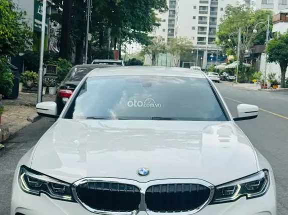BMW 330i M Sport 2020 - Xe 1 chủ, full lịch sử hãng, bank 70%