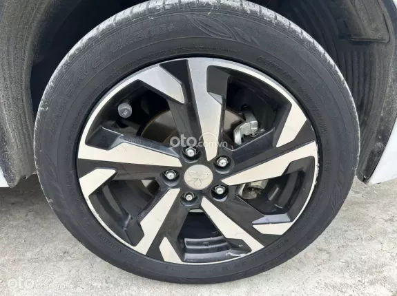 Mitsubishi Xpander AT Premium 2022 - Xe đẹp, giá tốt sang tên ngay