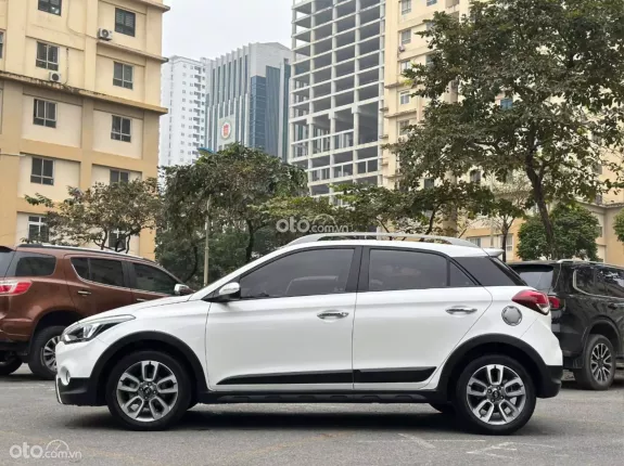 Hyundai i20 Active 1.4 AT 2015 - Hyundai i20 Active 1.4 AT 2015