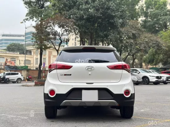 Hyundai i20 Active 1.4 AT 2015 - Hyundai i20 Active 1.4 AT 2015