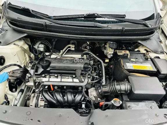 Hyundai i20 Active 1.4 AT 2015 - Hyundai i20 Active 1.4 AT 2015