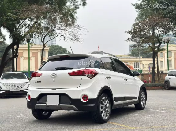 Hyundai i20 Active 1.4 AT 2015 - Hyundai i20 Active 1.4 AT 2015