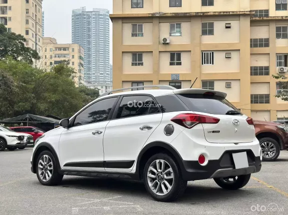 Hyundai i20 Active 1.4 AT 2015 - Hyundai i20 Active 1.4 AT 2015