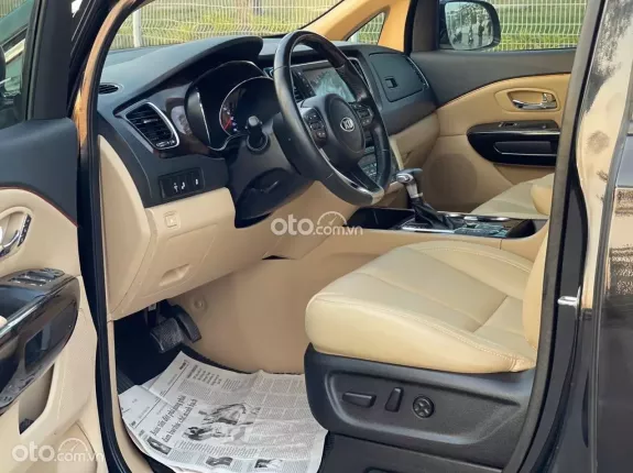 Kia Sedona 2.2 Platinum D 2019 - Salon mới về xin được chào bán ngay