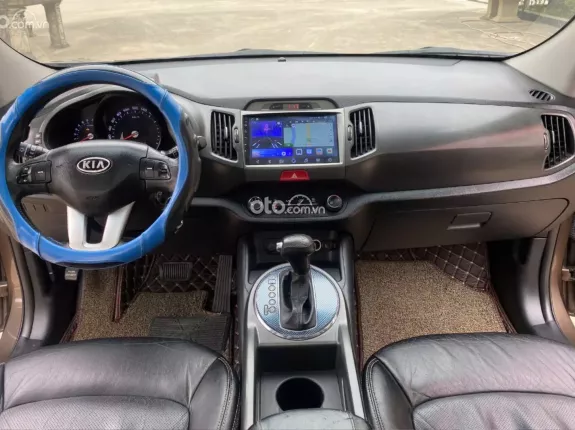 Kia Sportage 2.0G Signature 2011 - Dẫn động 2 cầu Full time, Options miên man