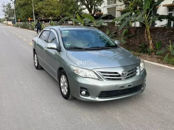 Toyota Corolla Altis 1.8G CVT 2011 - 1.8G AT đờXe đại chất, không lỗ nhỏ. Nội ngoại thất xuất sắc Màn hình, cam lùi đủ Lốp mới