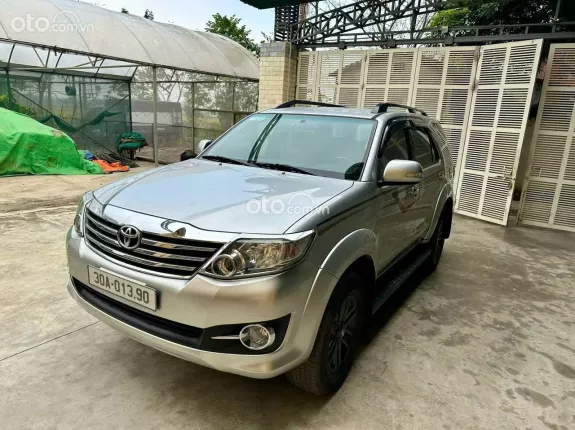 Toyota Fortuner 2.7 V 4X2 AT 2016 - Bán Fortuner đời 2016 động cơ 2.7 số tự động, một cầu