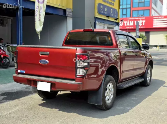 Ford Ranger XLS 2.0L 4x2 AT 2020 - Bán tải nhập khẩu Thái Lan, option đầy đủ