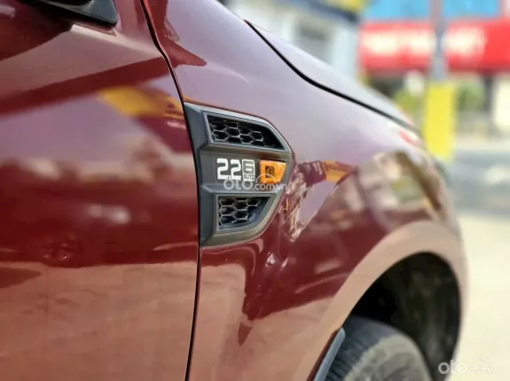 Ford Ranger XLS 2.0L 4x2 AT 2020 - Bán tải nhập khẩu Thái Lan, option đầy đủ