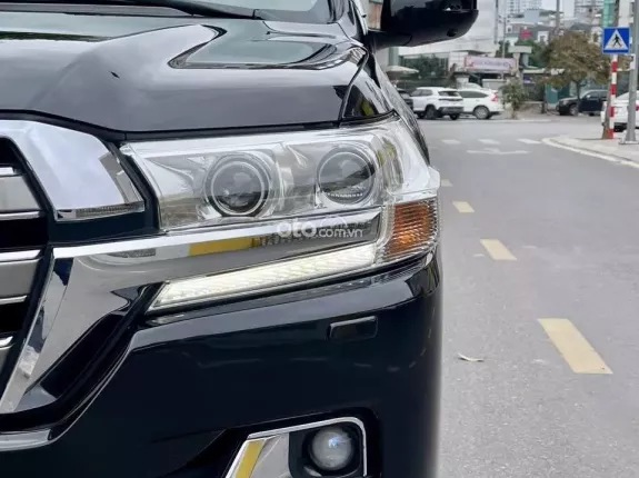 Toyota Land Cruiser VX 4.6 V8 2016 - Toytota Land Cruiser VX 4.6 V8 2016