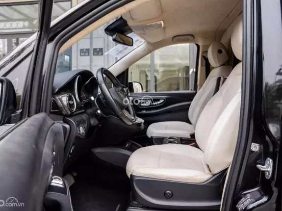 Mercedes-Benz V250 Luxury 2020 - MPV cao cấp với nội thất xa hoa