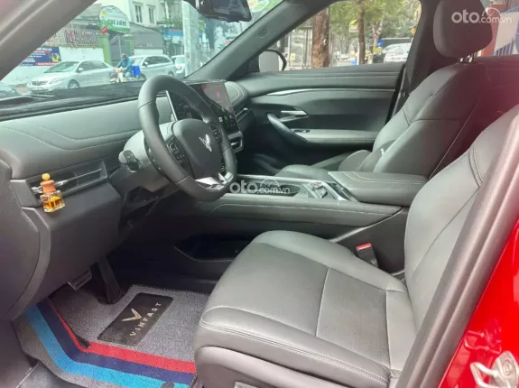 VinFast VF7 Plus 2025 - Xe nhà chạy kỹ