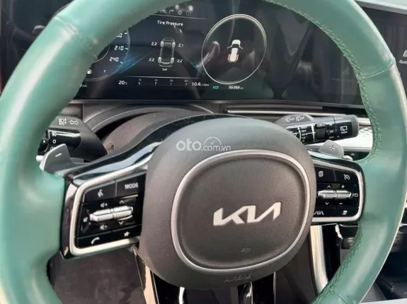 Kia Carnival 2.2D Signature 2022 - Biển đẹp – Tên tư nhân